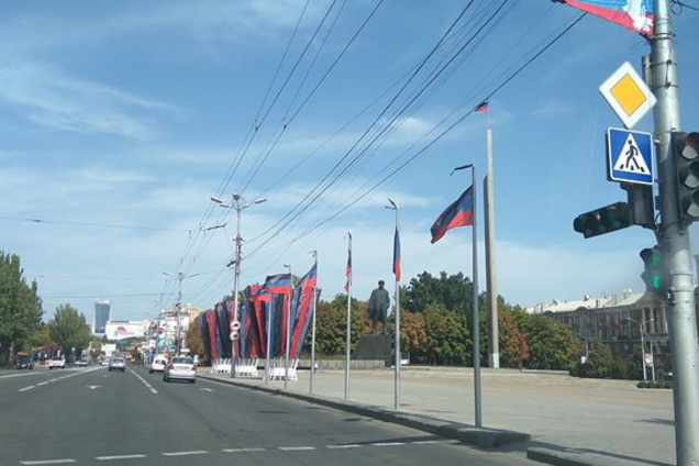Місто спорожніло: стало відомо, що відбувається в Донецьку після похорону Захарченка