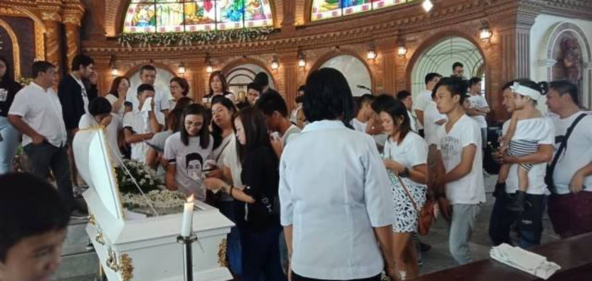 Замуж за мертвеца: на Филиппинах прошла необычная свадьба