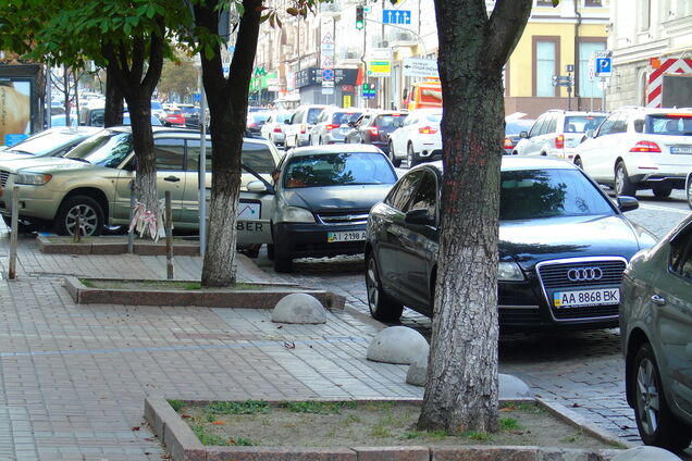 Парковка в карман киевлян, или Л*хи платят за все