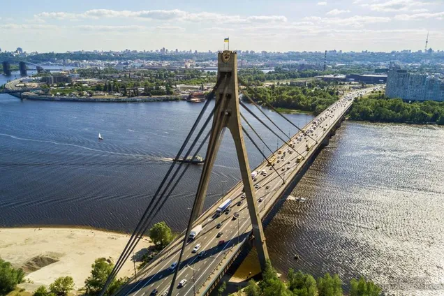 У Києві почнуть ремонтувати міст на Троєщину: скільки витратять