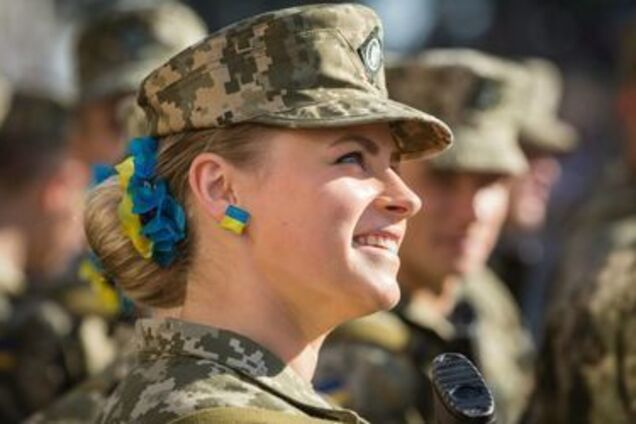 Суслова: парламент принял закон, устраняющий дискриминацию женщин в армии