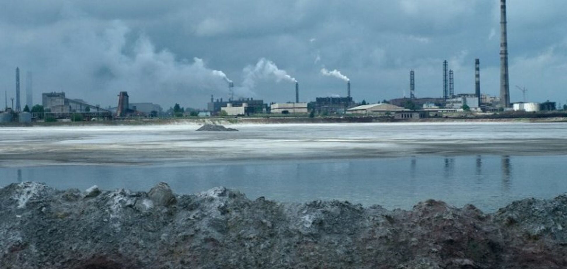 ''Кожа покрывается волдырями!'' В Крыму предупредили о новом бедствии