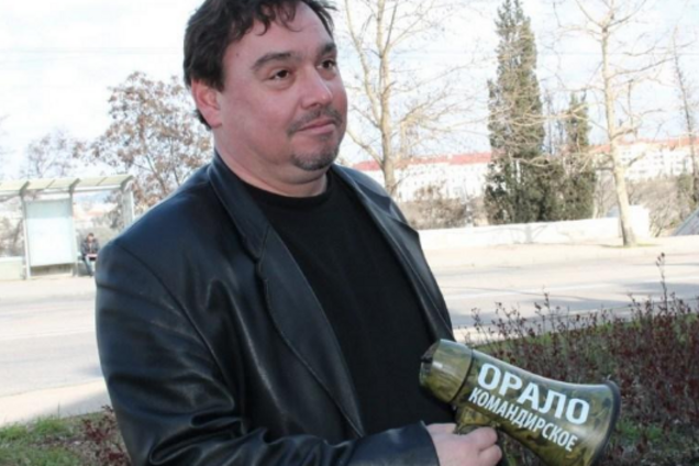 ''Россия убивает!'' Сеть озадачил внешний вид главаря крымской ''самообороны''