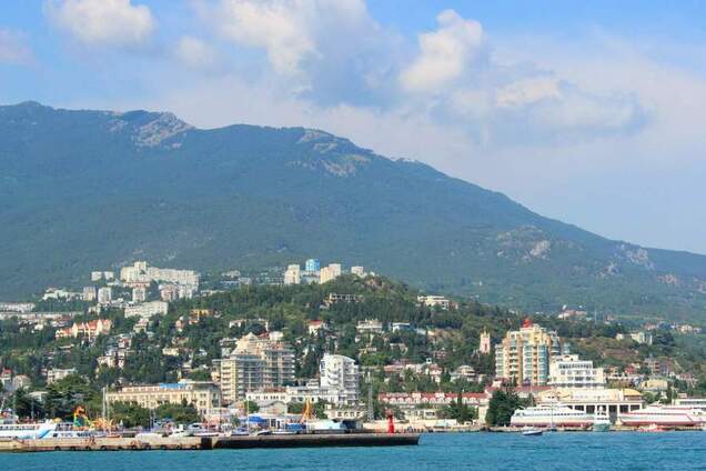 ''Ездят втихаря!'' Оккупантам в Крыму привиделись толпы украинских политиков