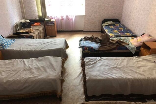 Спав три місяці під ліжком. Як знущаються з дітей у притулку на Одещині