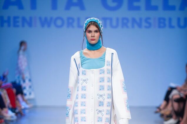Велосипедні лосини, піжами і Єсенін: топ найдивніших образів на Ukrainian Fashion Week