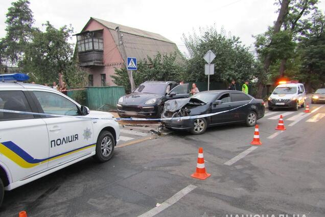 Погиб во дворе своего дома: под Киевом авто насмерть сбило очевидца ДТП