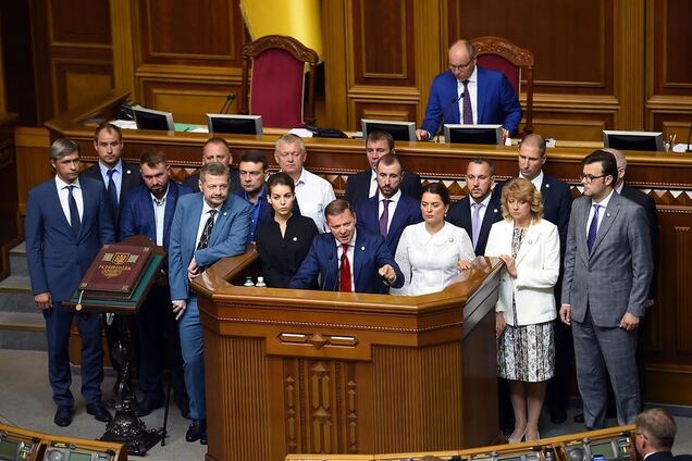 Ляшко: меньше трутней - больше рабочих людей и коров в селе