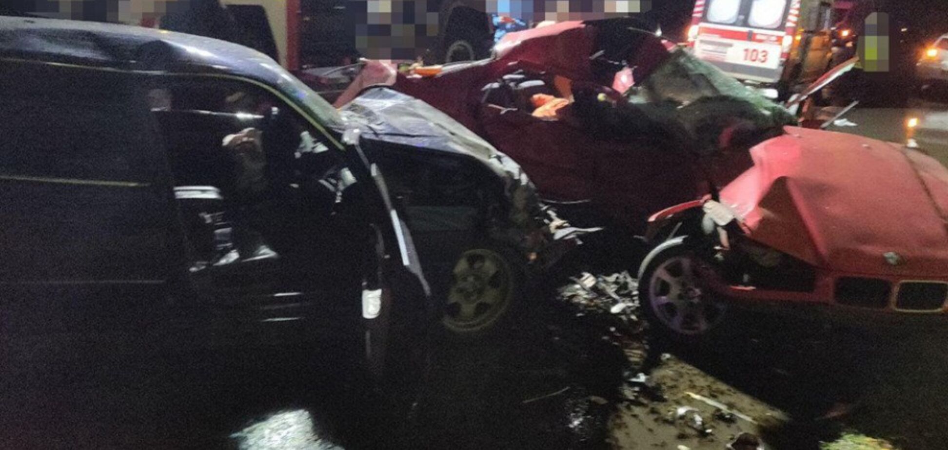 Тіла вирізали з авто: під Одесою сталася страшна ДТП