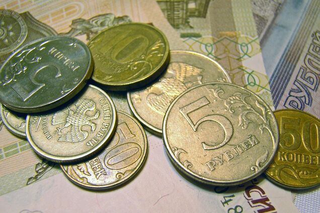 На декілька місяців: у Росії визнали, що обвал рубля затягнеться надовго