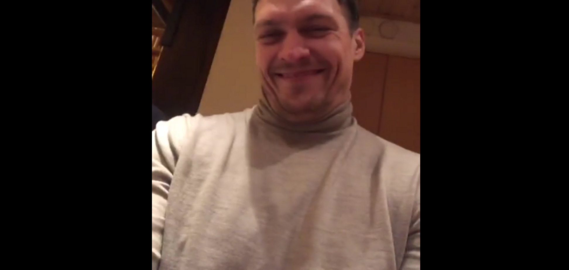 Усик захрюкав після святкування Нового року — опубліковане відео