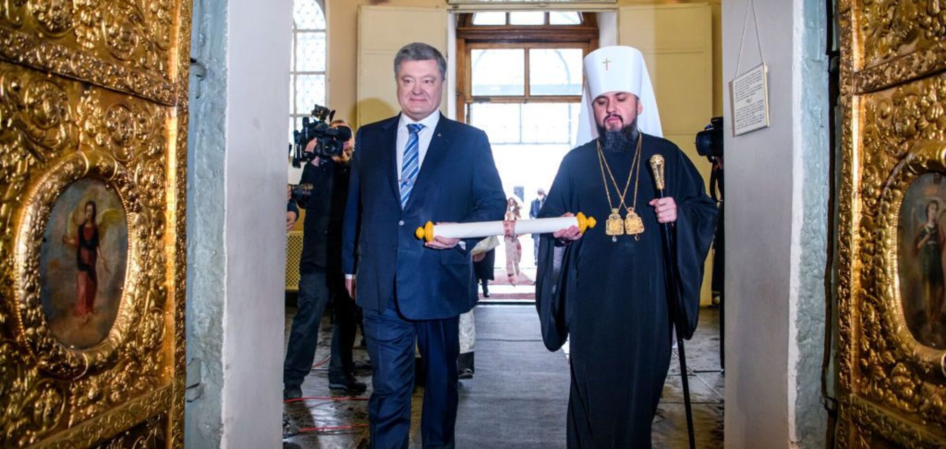 На месте рпцшных попов надо выть, да еще и громче