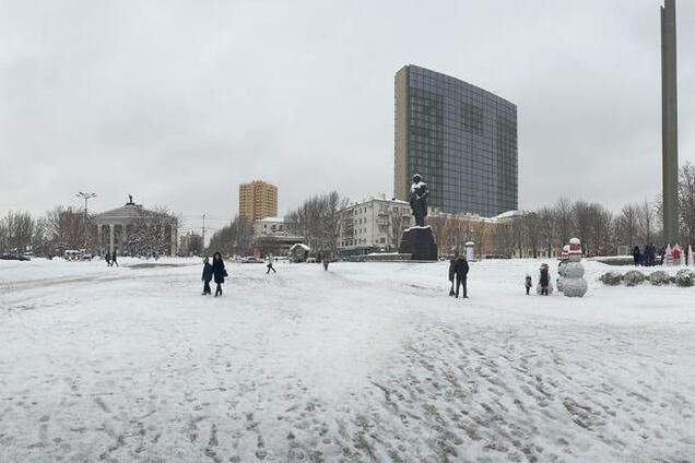 Фото Донецка: снег напал неожиданно