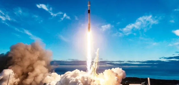 SpaceX запустив ракету Falcon-9 із 10 супутниками: захоплюючі фото і відео