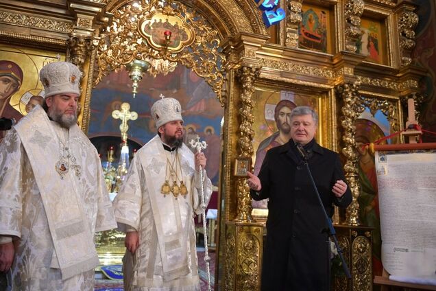 Порошенко на молебне за Томос