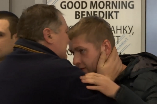 Моряки, котрі вижили після катастрофи корабля, повернулися в Україну і дали перше інтерв'ю: відео