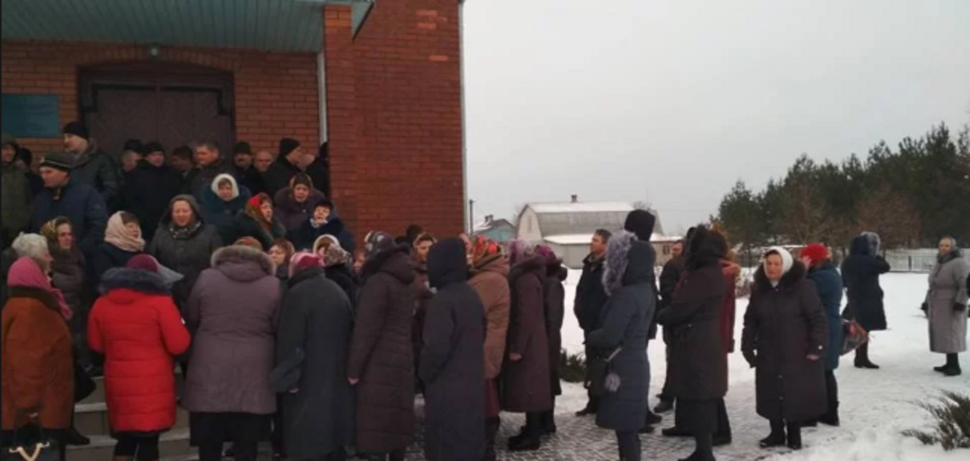 Храм с. Красноволя