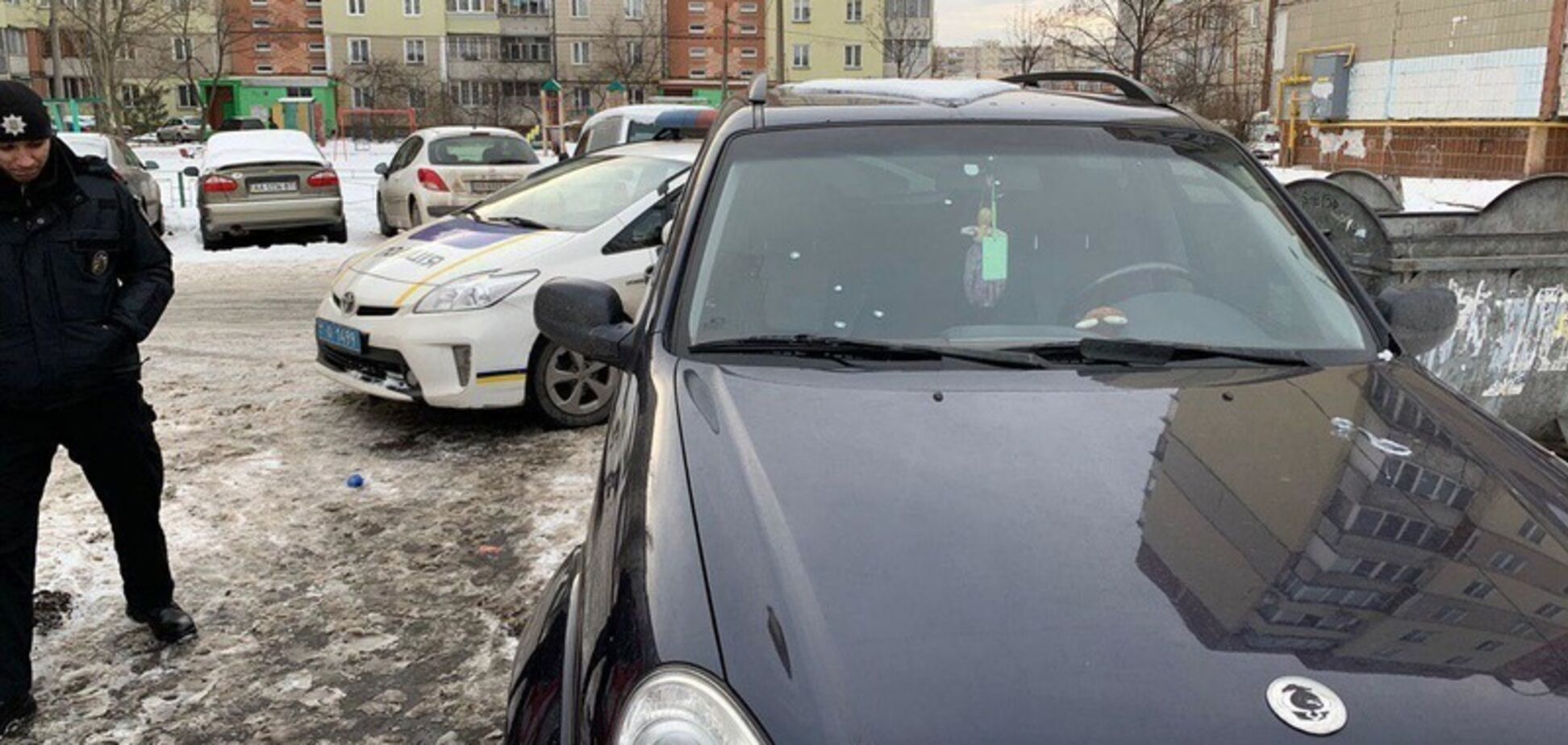У ''Громадянській позиції'' заявили про обстріл авто співробітників штабу Гриценка