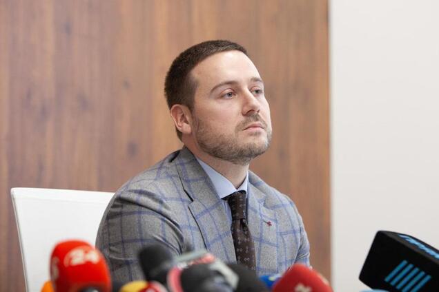 Доля кінотеатру 'Київ': у КМДА пообіцяли захистити будівлю