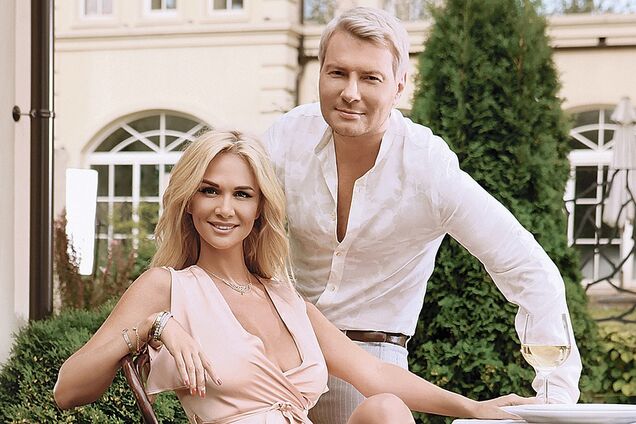 Экс-невеста Баскова попала в скандал в России: самые откровенные фото модели