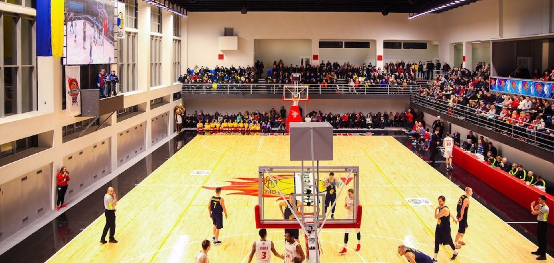 Резніченко: Дніпропетровська ОДА відкрила сучасний спортзал 'Прометей' у Кам'янському