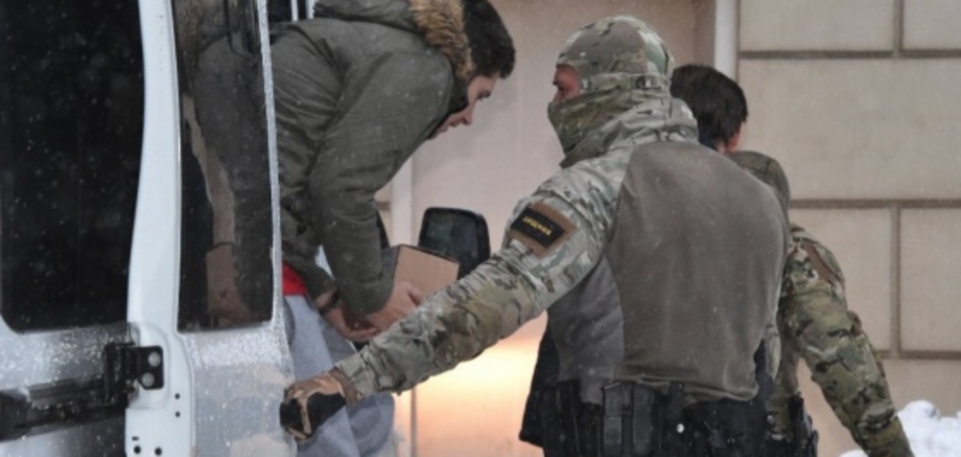 Судилище над украинскими моряками в Москве: военным продлили арест