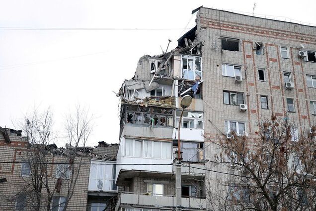 ''Подумала, х*хлы напали'': россияне приплели Украину к взрыву дома в Шахтах  