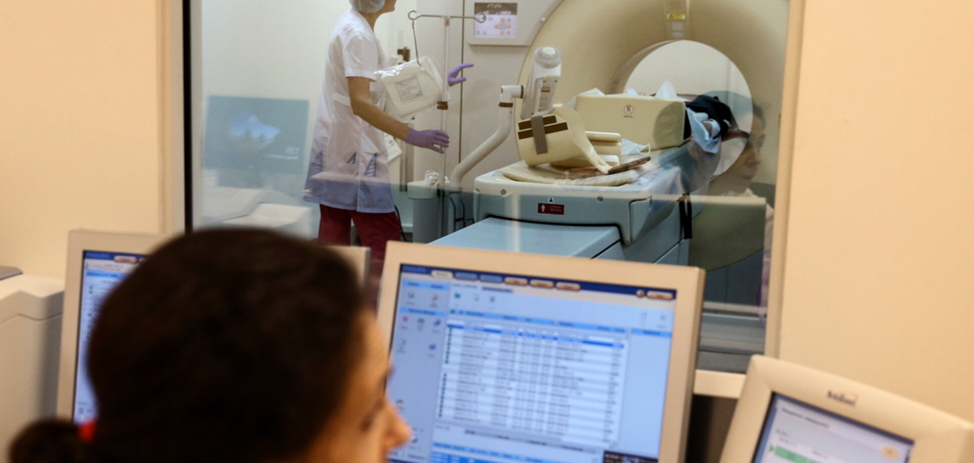 В Україні рентген, УЗД та частина аналізів стануть безкоштовними: що відомо