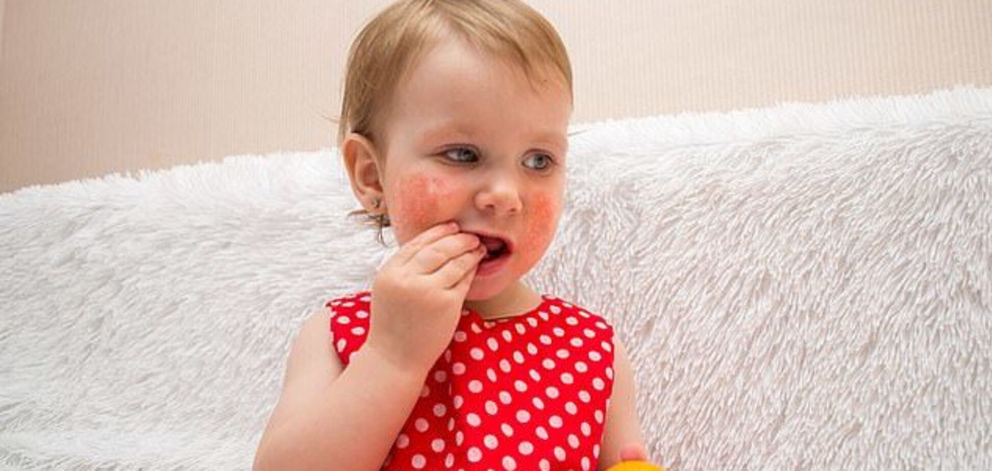 Топ-5 корисних продуктів харчування для дітей, схильних до захворювань шкіри