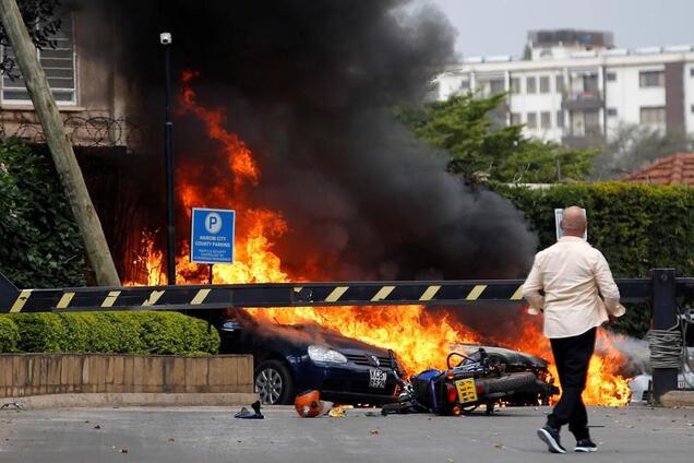 В Кении террористы устроили ад в роскошном отеле: 15 жертв, 30 раненых. Фото и видео теракта