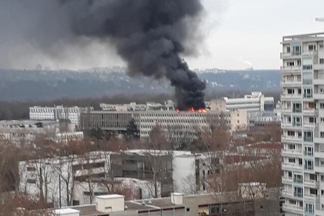 Во Франции прогремела серия мощных взрывов в университете: жуткие кадры сняли на видео