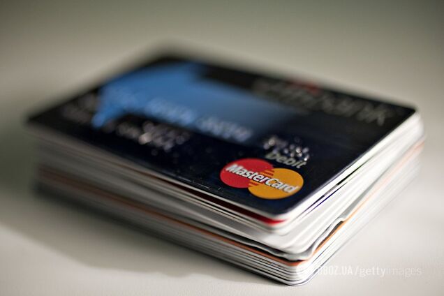 Mastercard ввела нові правила автоматичного списання грошей: що зміниться