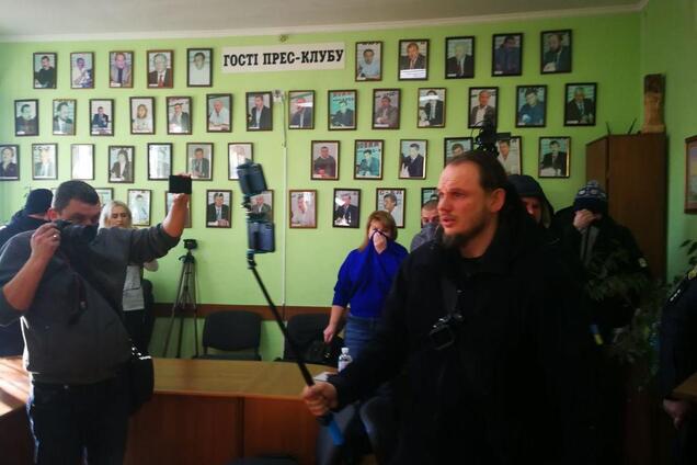 В Херсоне устроили стрельбу в редакции газеты: все подробности