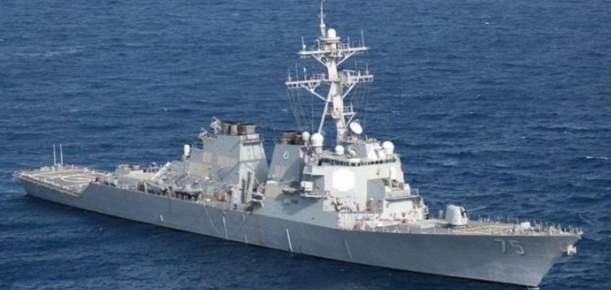 Ракетный эсминец США зашел в Черное море: Россия резко отреагировала