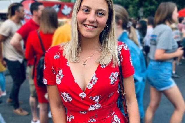 Українська тенісистка вразила мережу ефектним фото в купальнику