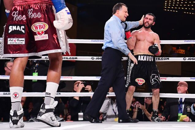 Російський боксер зі скандалом програв бій в США