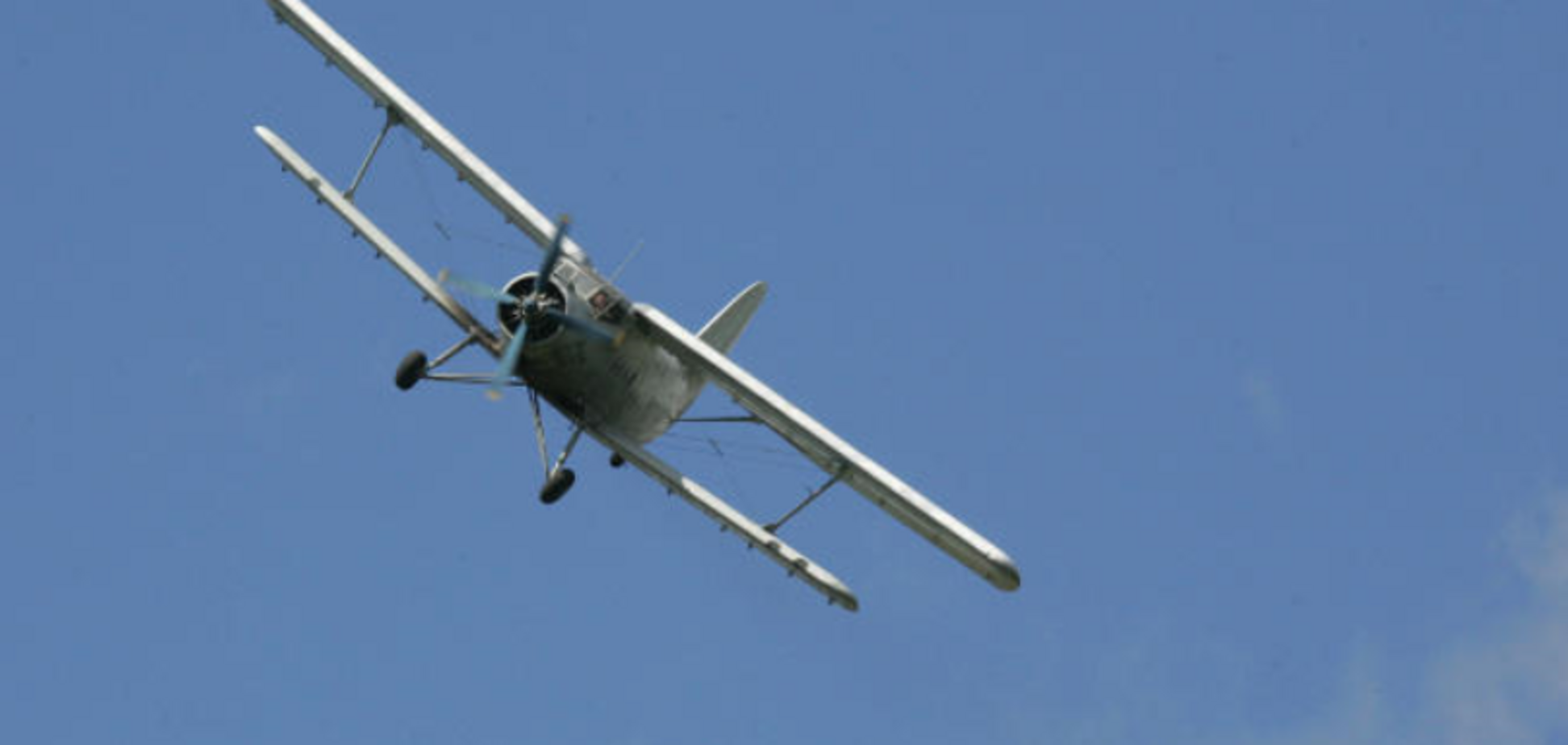 Легкомоторный самолет