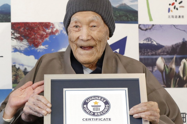 Современник Эйнштейна: умер старейший мужчина на Земле