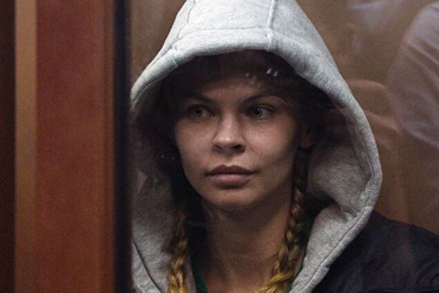 Рыбку жалко, а украинцев нет?