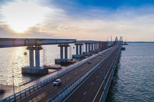 ''Нужно разбирать!'' В России забили тревогу из-за Крымского моста