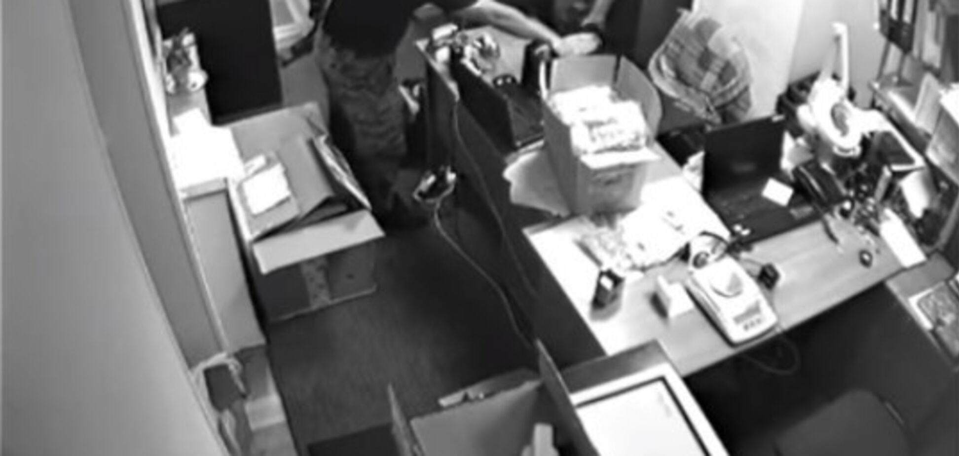 В Киеве сотрудники прокуратуры ограбили ювелирный: появились новые детали