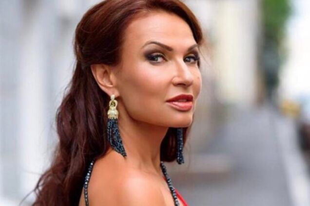 ''В пурпурных пятнах'': известная в РФ актриса рассказала о жути с собой