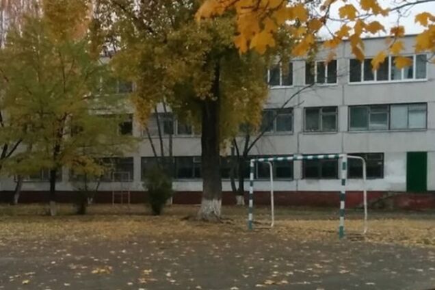 ''Ти хворий? Закрий рот!'' У школі Києва спалахнув скандал із вчителькою