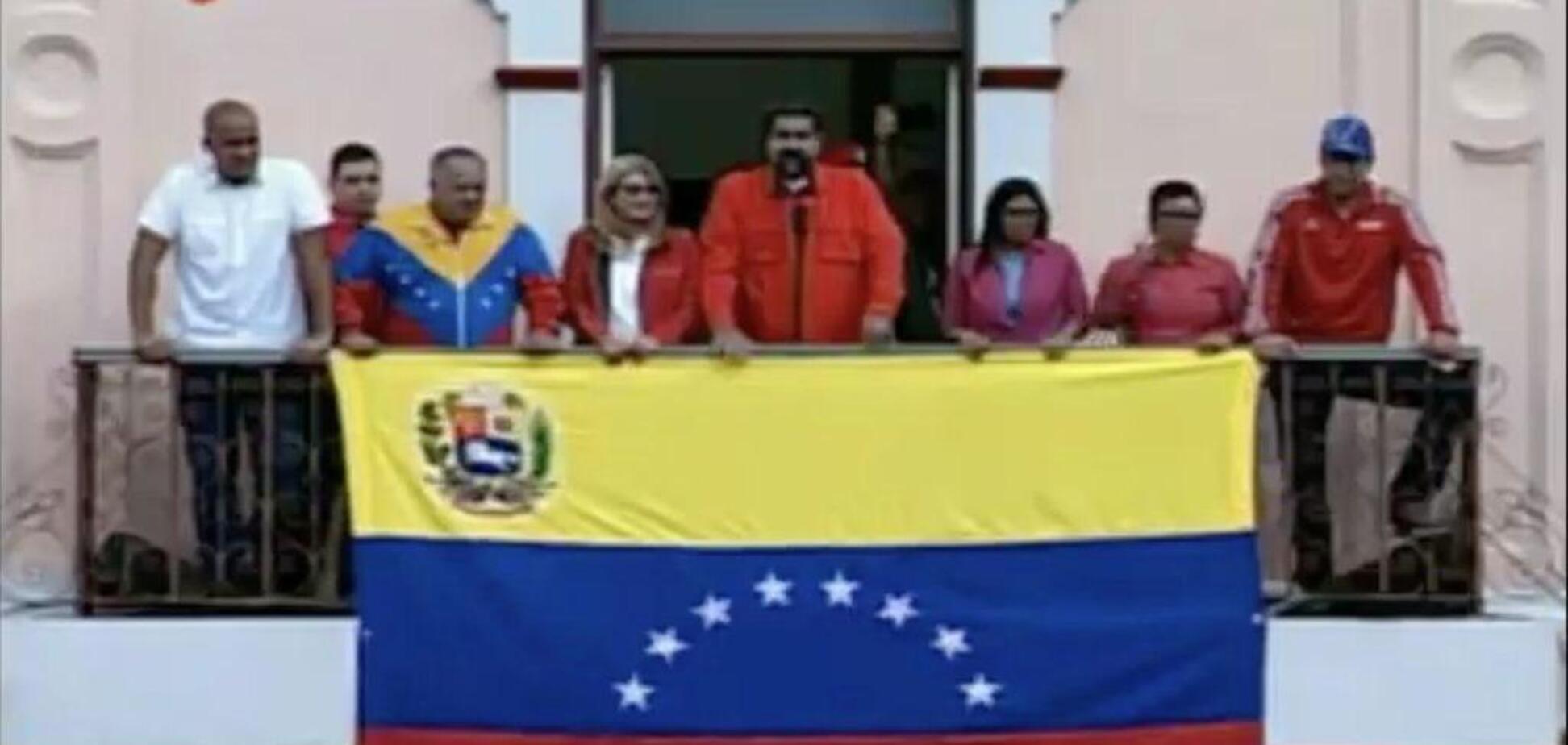 Невероятные события в Венесуэле: в России резиденции уже ждут Мадуро 