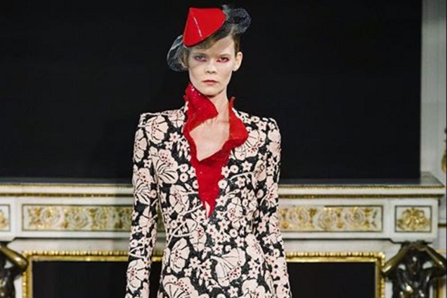 Топ-модель из Украины стала звездой показа Armani: как она пришла к успеху