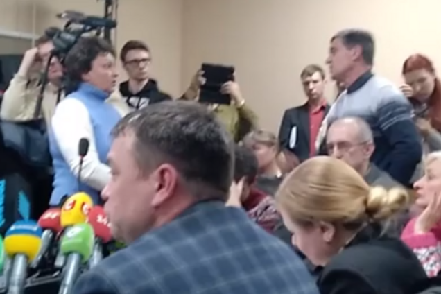 ''Стоите и врете'': в суде пристыдили ключевого свидетеля по делу Зайцевой