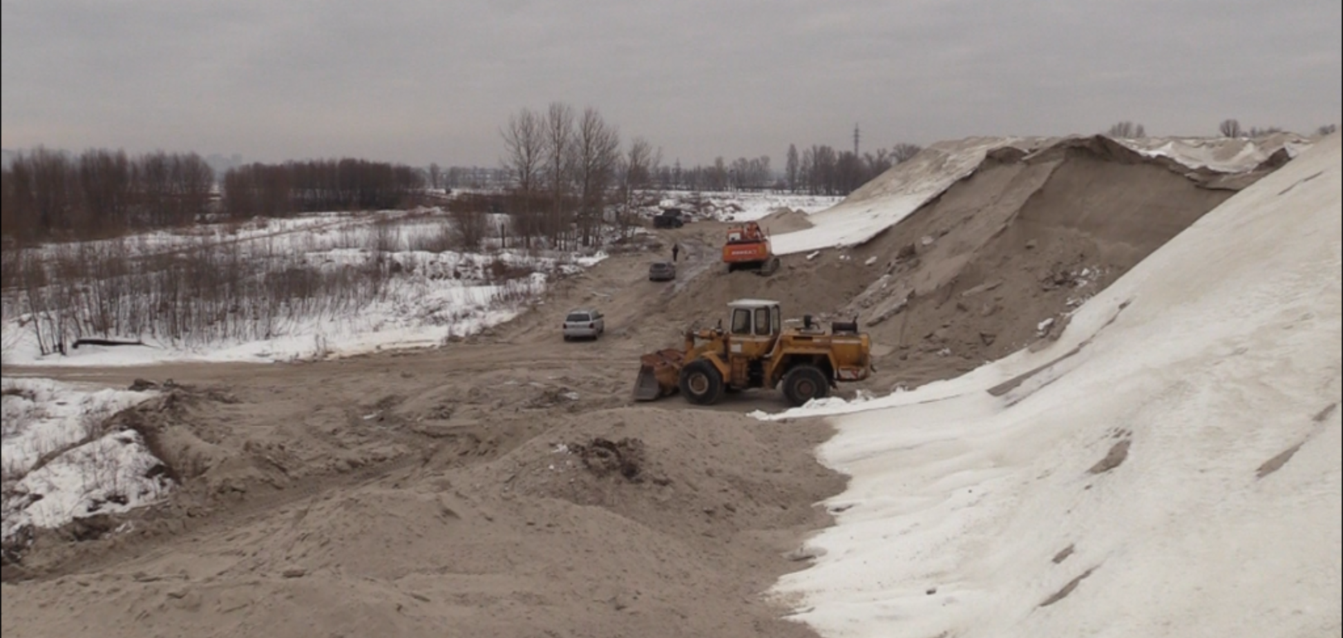 Добыча песка: на Киевщине снова наткнулись на браконьеров