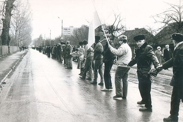 Програму саморуйнації України запущено: не даймо ворогам радіти з нашої сліпоти