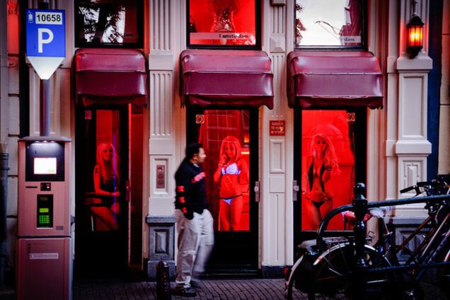 Секс-працівниці в Нідерландах образилися на туристів: що сталося
