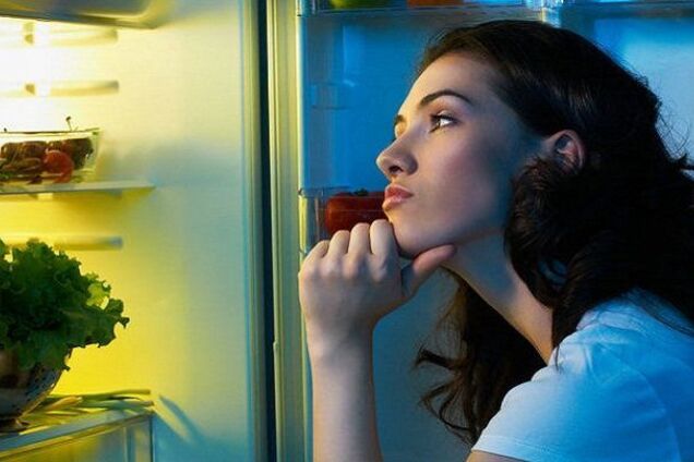 Как перестать есть на ночь: 10 способов